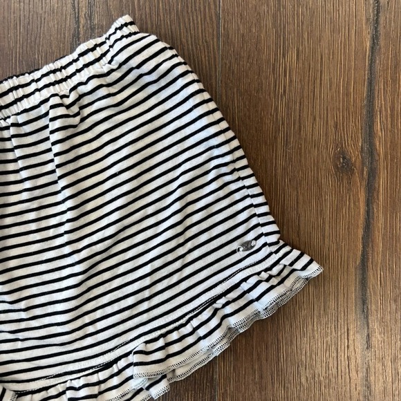 American Eagle blk&wht striped shorts SZ SM - Picture 2 of 4